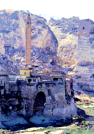 Hasankeyf, view towards the citadel, with Artukid mosque in the foreground