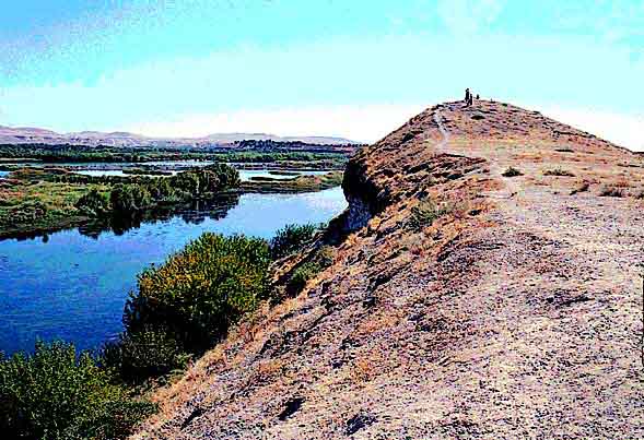 Megara Höyük, looking southeast